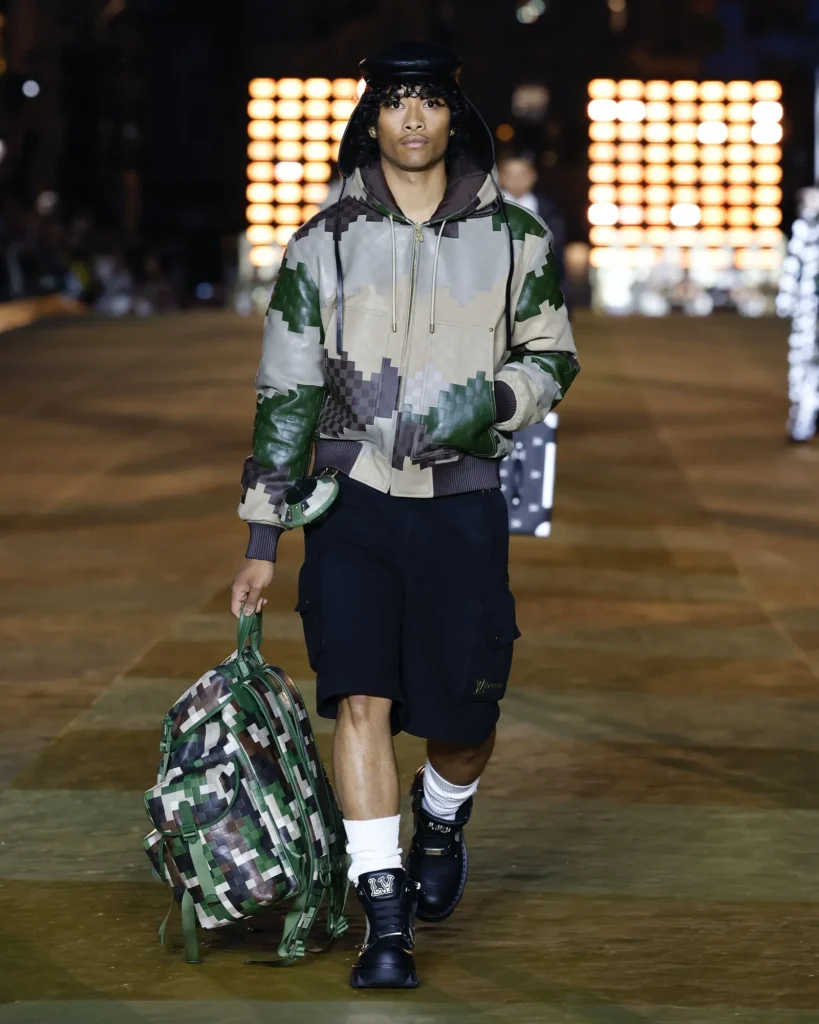 ルイ・ヴィトン(Louis Vuitton)2024年春夏メンズコレクション|ファレル・ウィリアムス時代の幕開け 13 1687355231 louis vuitton mens spring summer 2024 6