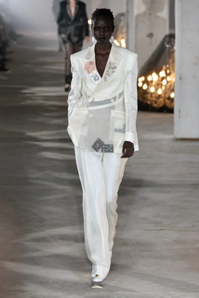 アンダーカバー(UNDERCOVER)2024年春夏コレクション | テラリウムドレスの幻想的な世界 9 00001 undercover spring 2024 ready to wear