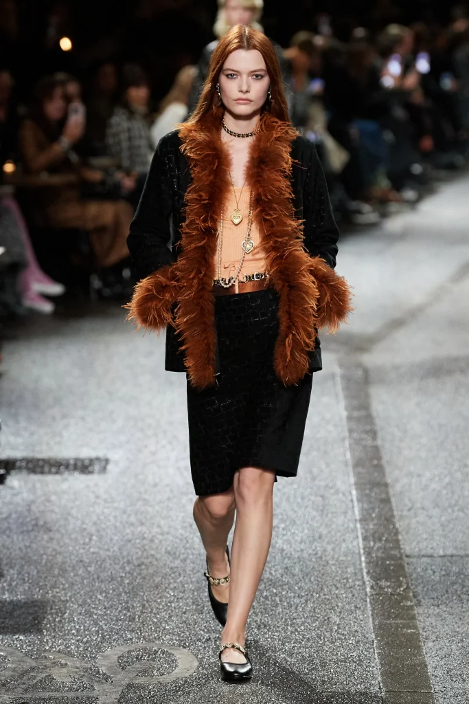 シャネル(Chanel)メティエダール 2024 コレクション|マンチェスターの音楽カルチャーへ捧げるオマージュ 3 00022 chanel pre fall 2024 credit