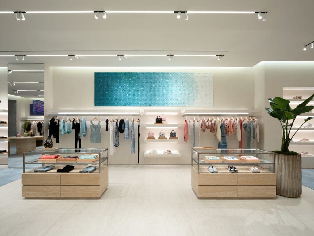 アミリ(Amiri)、新ストアをロサンゼルスのサウス・コースト・プラザにオープン 8 Amiri South Coast Plaza