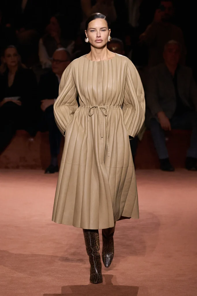 00020 fendi fall 2025 ready to wear