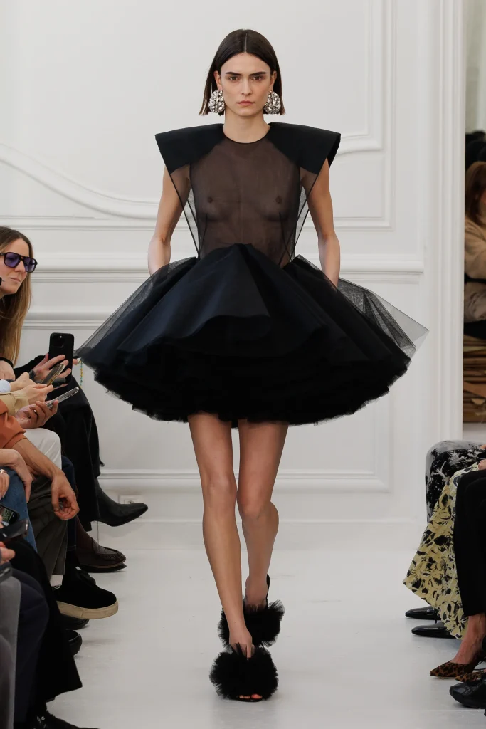 00043 givenchy fall 2025 ready to wear