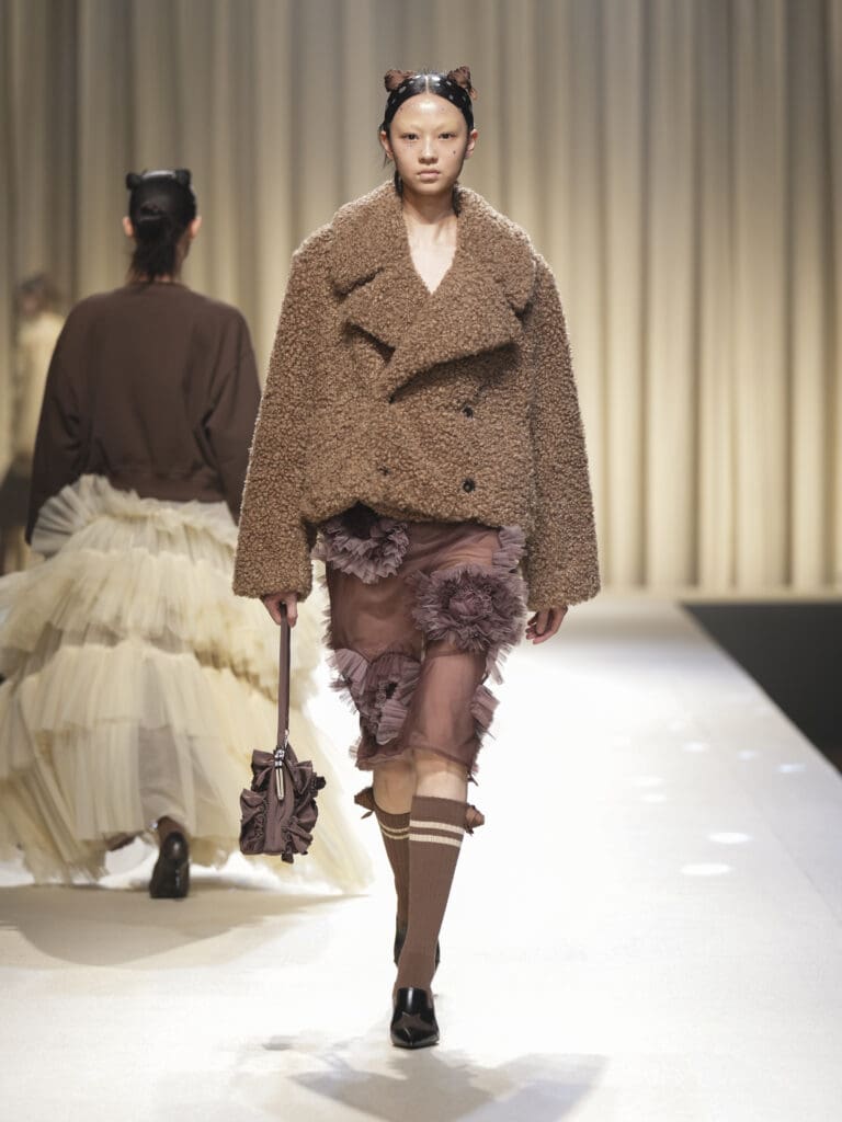 VIVIANO look 15