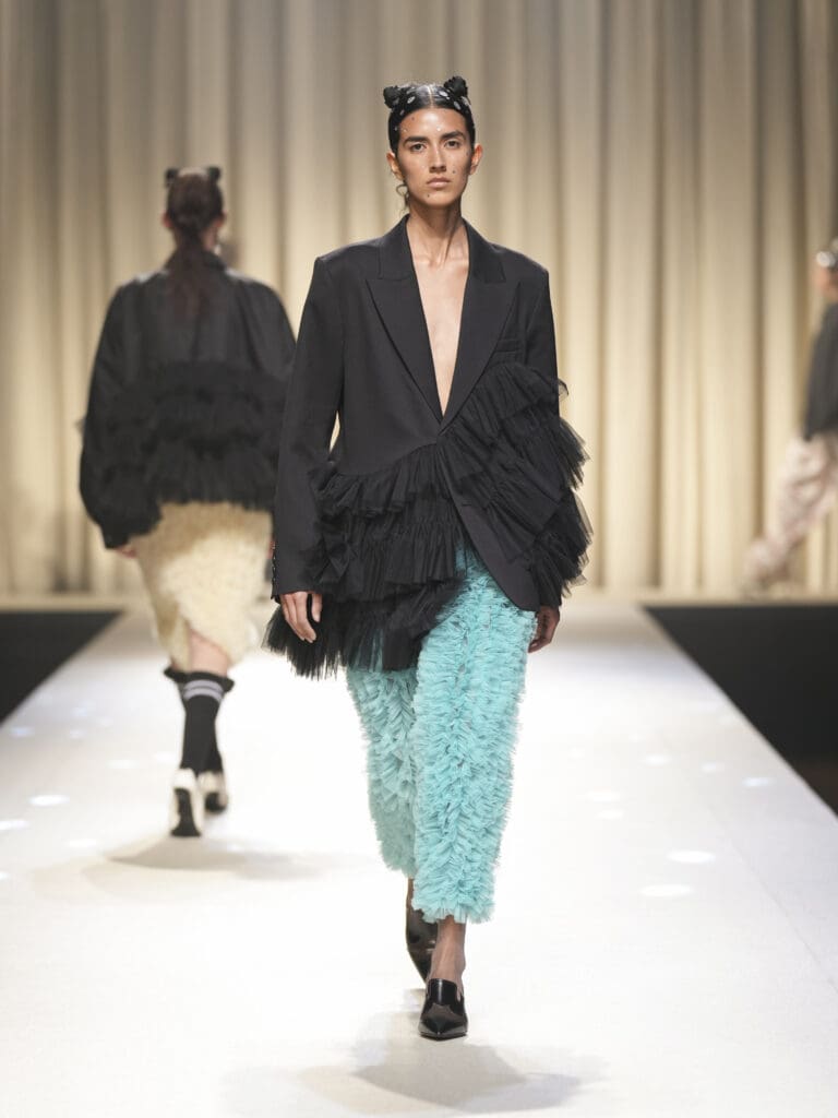 VIVIANO look 24