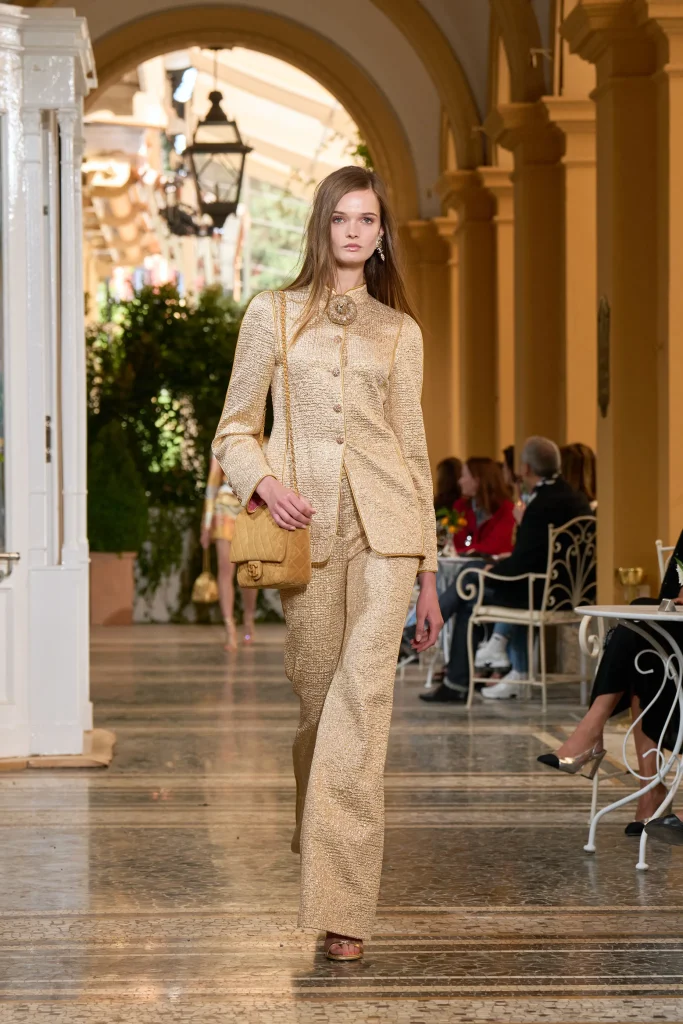 シャネル(Chanel) 2026年クルーズコレクションーコモ湖「ヴィラ・デステ」に響く、夏の旋律 24 00008 chanel resort 2026