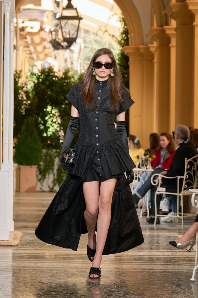 シャネル(Chanel) 2026年クルーズコレクションーコモ湖「ヴィラ・デステ」に響く、夏の旋律 37 00068 chanel resort 2026