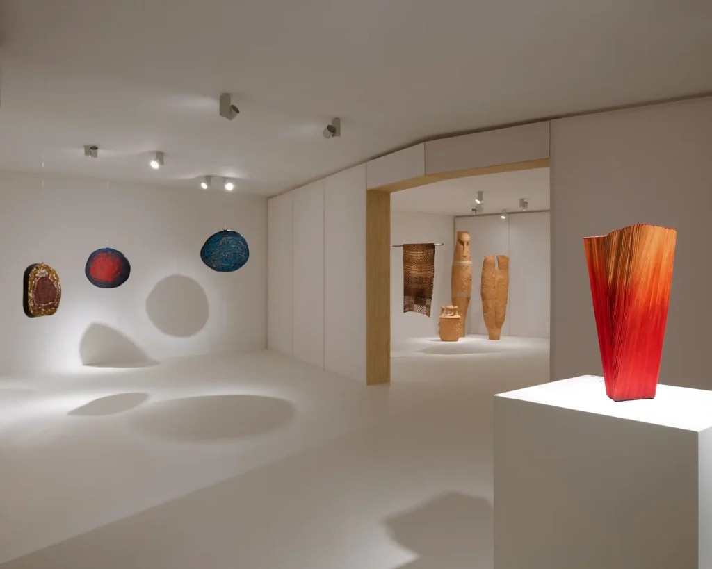 ロエベ(LOEWE)主催の国際的クラフト賞「LOEWE FOUNDATION Craft Prize 2025」にて、青木邦眞が大賞を受賞 13 10711 137 f05212787b9f3511f0075abbc9cae53d 3900x3121 1