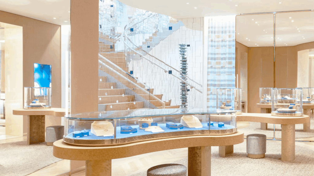 ティファニー(Tiffany & Co.)、メキシコシティに新旗艦店をオープン ─ラテンアメリカ初の「ブルーボックス・カフェ」も併設 9 2 1