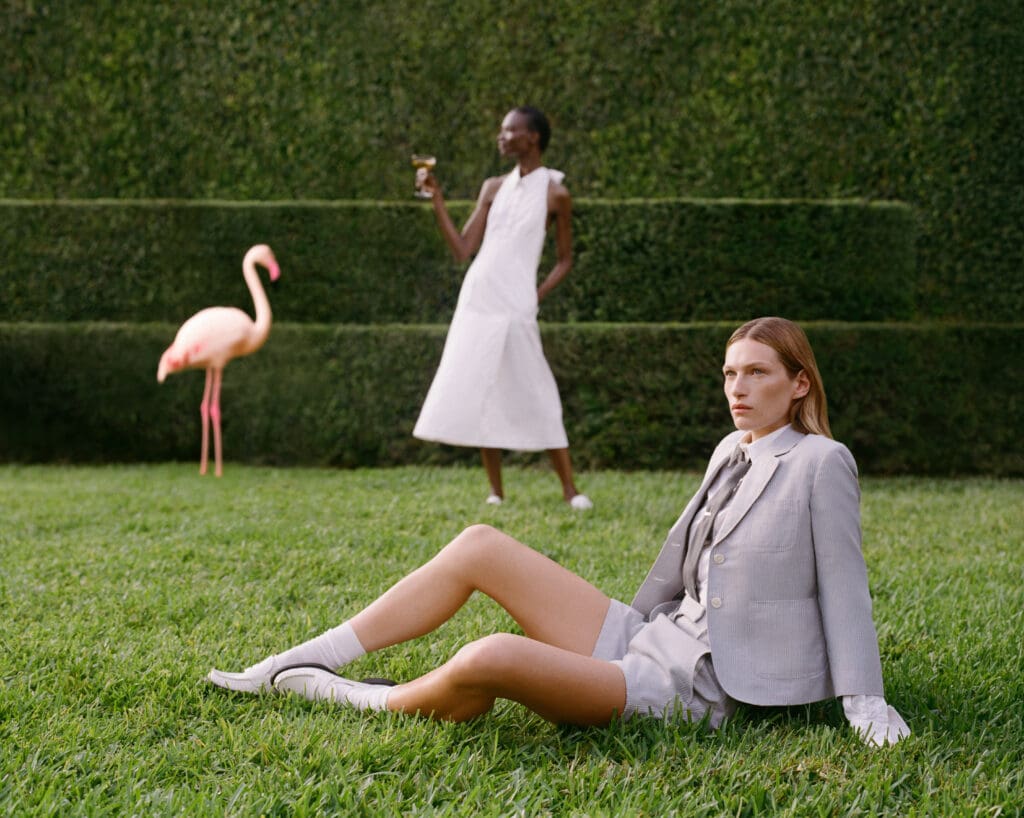 トム ブラウン(Thom Browne)、2025年ハイサマーコレクションで描く、モダン・プレッピーの再構築 10 Thom Browne Summer 2025 Hero Campaign Image 19 Master