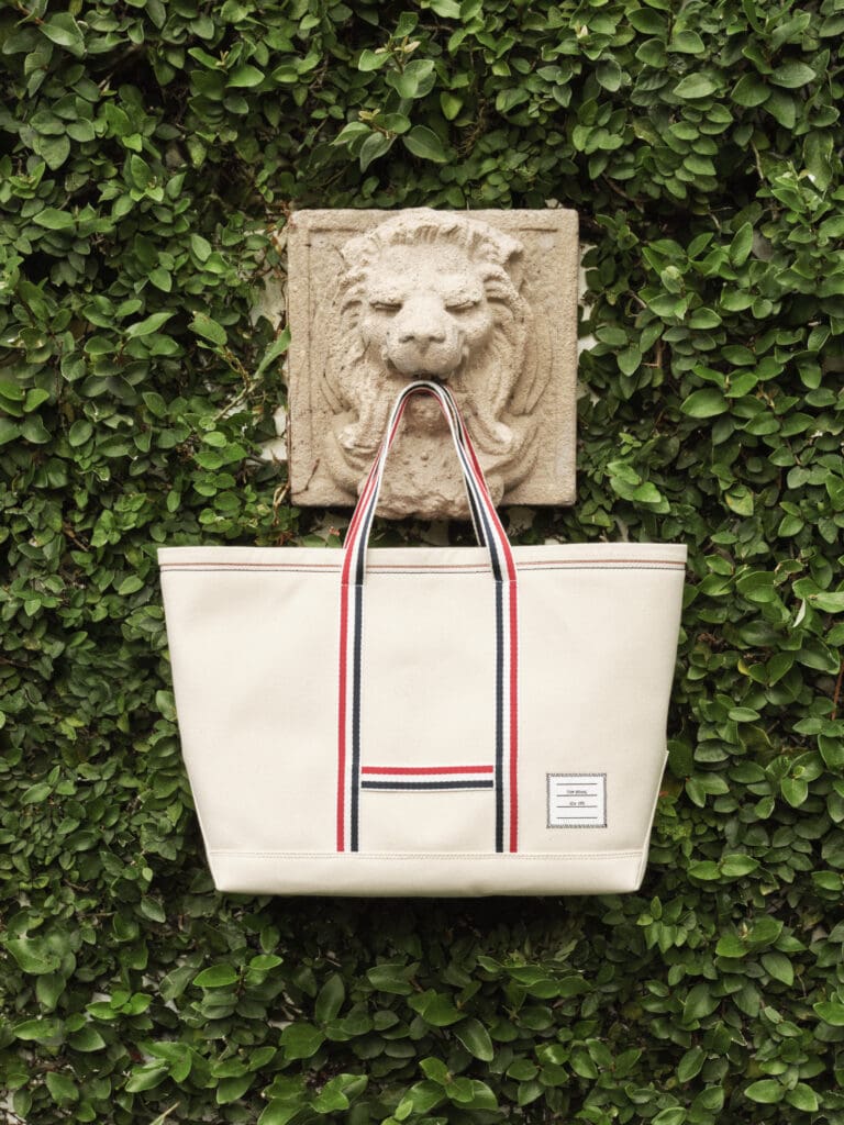 トム ブラウン(Thom Browne)、2025年ハイサマーコレクションで描く、モダン・プレッピーの再構築 13 Thom Browne Summer 2025 Secondary Unit Image 13 Master