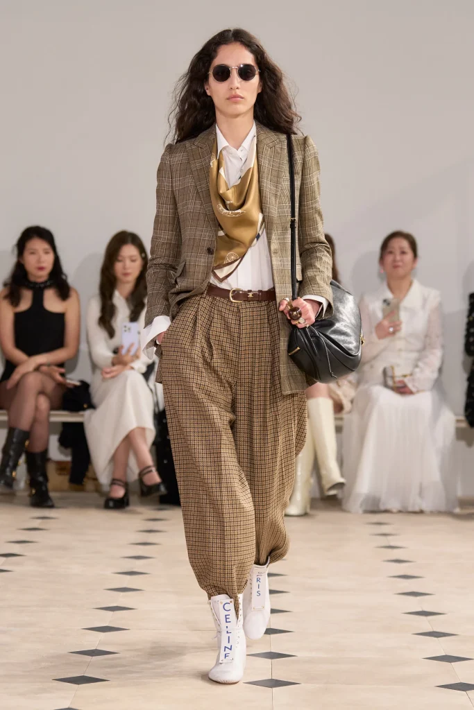 セリーヌ(Celine)2026年春夏コレクションー マイケル・ライダーによる新たな時代のはじまり 15 00024 celine spring 2026 ready to wear