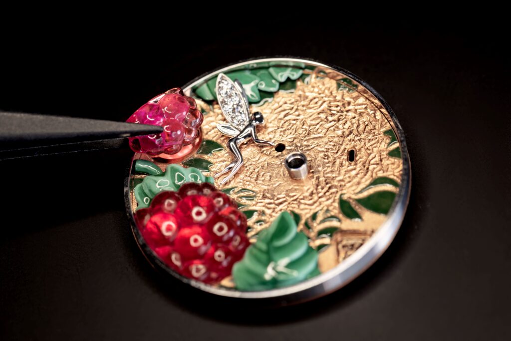 ヴァン クリーフ&アーペル(Van Cleef & Arpels)、自然の生命力を讃える新作「ペルレ エクストラオーディネール フリュイ アンシャンテ」発表 12 sub2 1