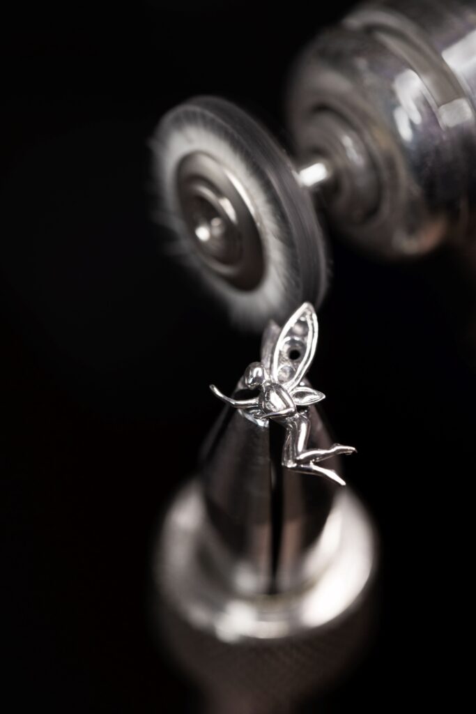ヴァン クリーフ&アーペル(Van Cleef & Arpels)、自然の生命力を讃える新作「ペルレ エクストラオーディネール フリュイ アンシャンテ」発表 13 sub4 1