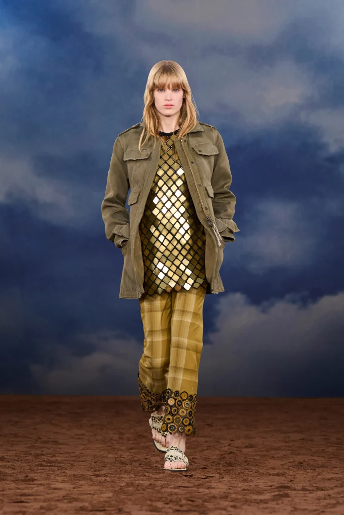 バーバリー(Burberry)、音楽とファッションが共鳴する2026年サマーコレクションを発表 15 00038 burberry spring 2026 ready to wear