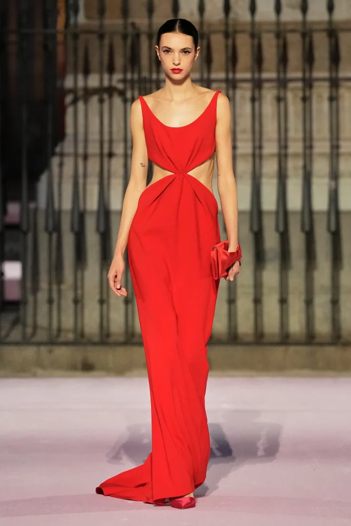 キャロリーナ ヘレラ(Carolina Herrera)、マドリードの中心で歴史的ショーを開催 20 00045 carolina herrera spring 2026