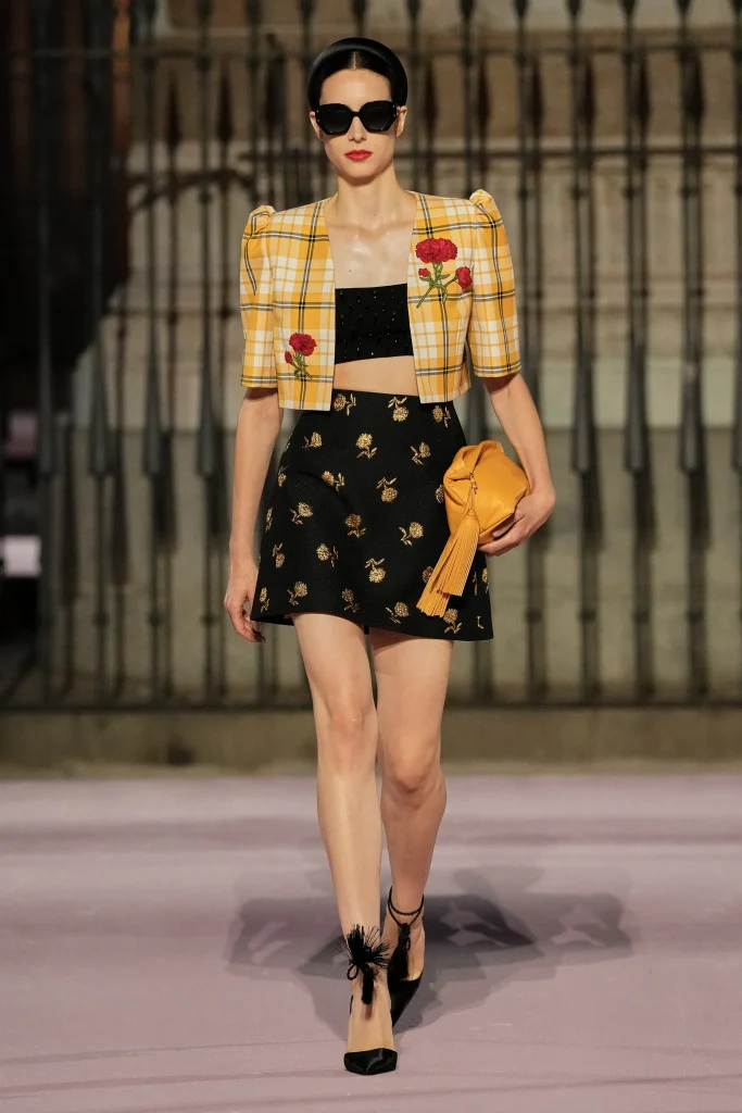キャロリーナ ヘレラ(Carolina Herrera)、マドリードの中心で歴史的ショーを開催 18 00072 carolina herrera spring 2026