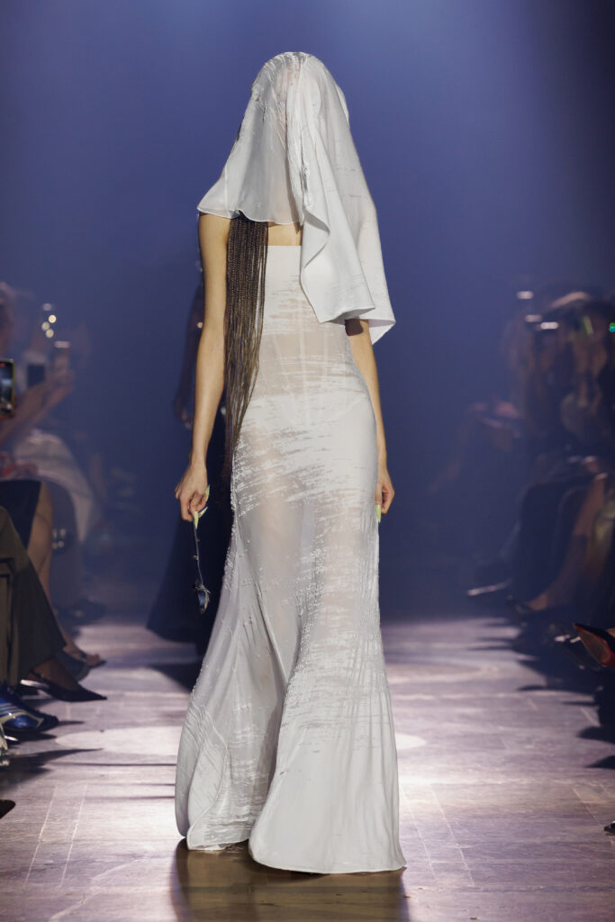 グレース リン(Grace Ling)2026年春夏コレクション─ 未来の遺物としてのモード 15 Grace Ling nyfw ss26 Look 33