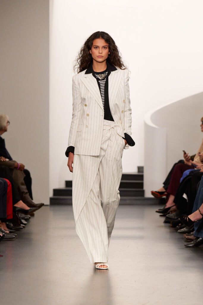 ラルフ ローレン(Ralph Lauren)2026年春夏コレクション─ 強さと官能を映すモダン・エレガンス 19 Look 10