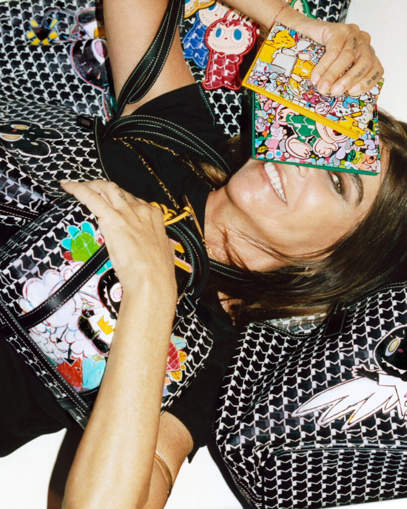モワナ(Moynat)、カシン・ロンとのコラボで「ラブブ」を描いた限定コレクションを発売 11 MOYNAT KASING LUNG CARINE ROITFELD