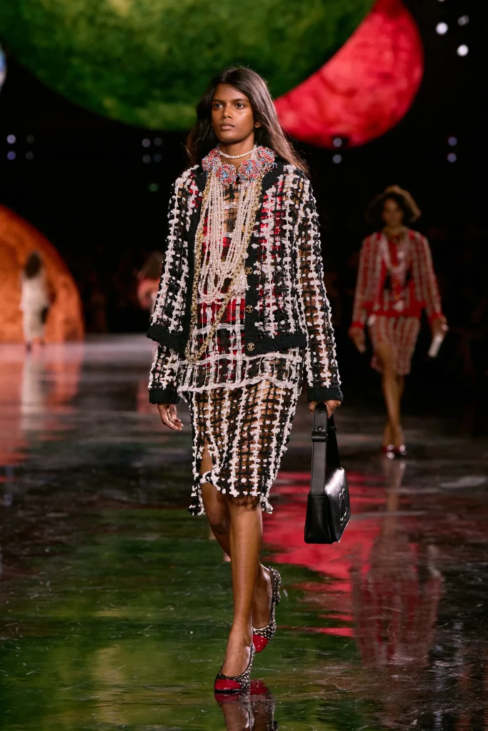 シャネル(Chanel)2026年春夏コレクション──マチュー・ブレイジーが描く“銀河のように広がる新章” 21 00072 chanel spring 2026 ready to wear
