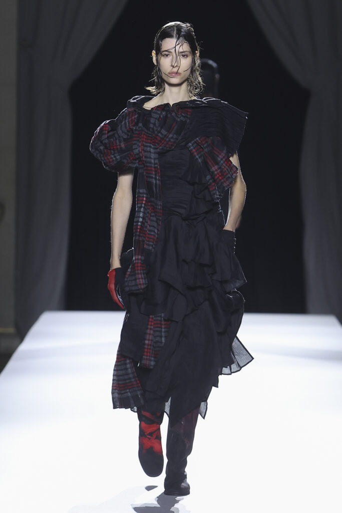Yohji Yamamoto SS2026 Look 22