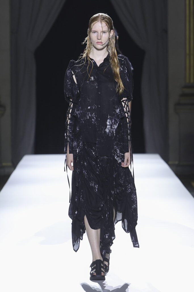 Yohji Yamamoto SS2026 Look 35