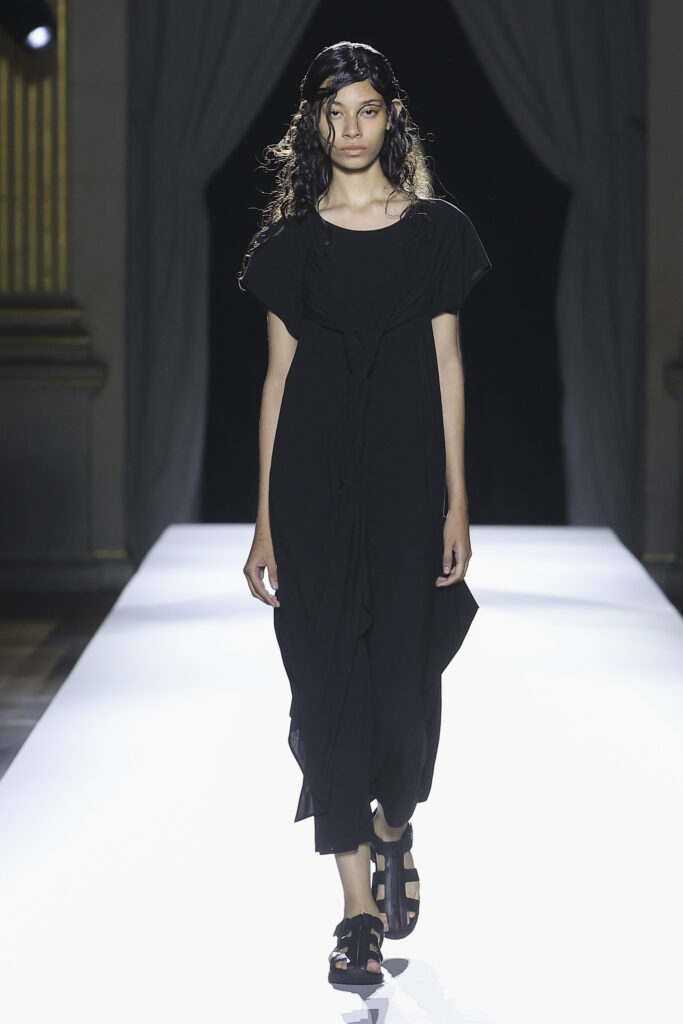 Yohji Yamamoto SS2026 Look 40