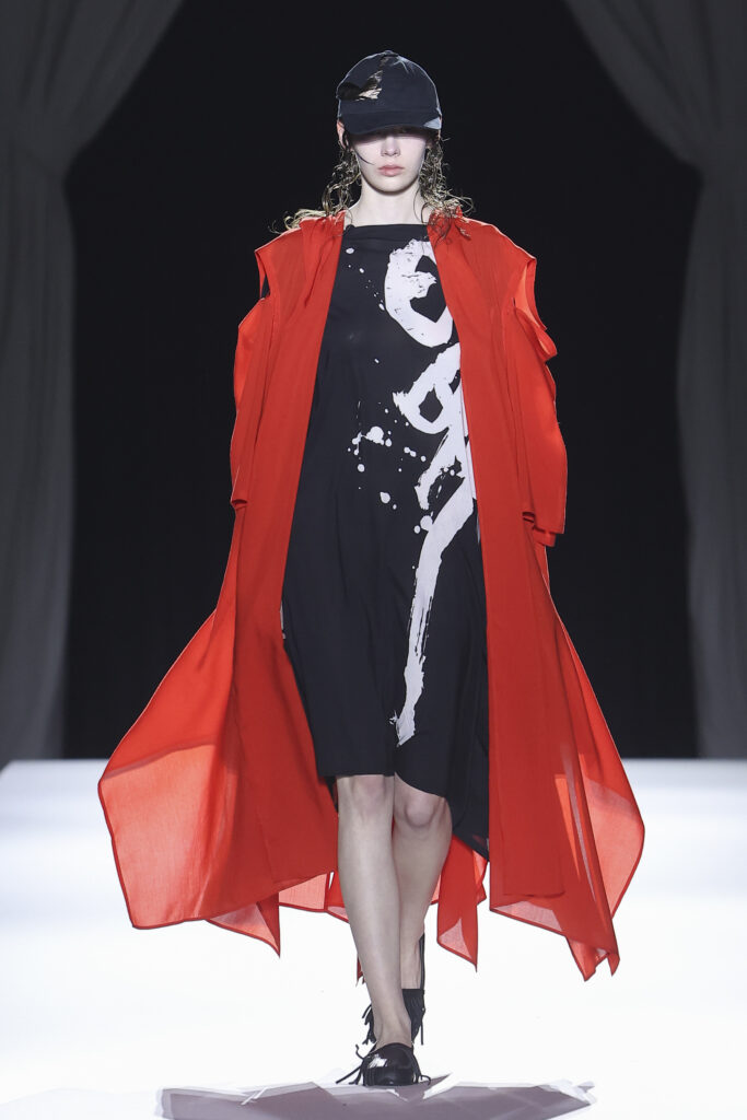 Yohji Yamamoto SS2026 Look 43