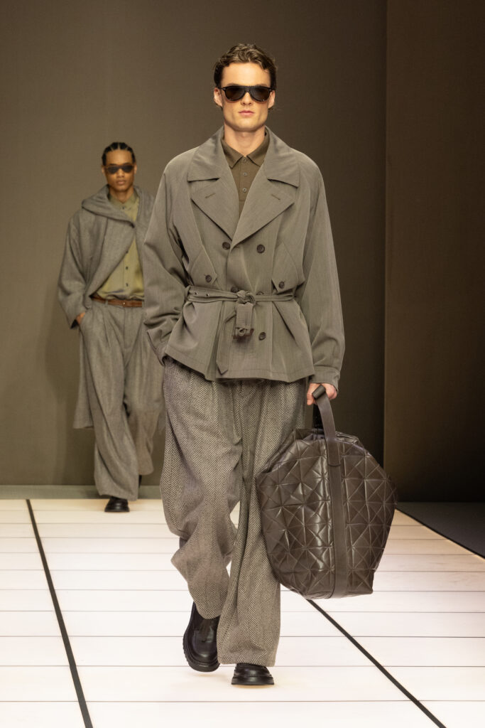 ジョルジオ アルマーニ(Giorgio Armani)、レオ・デル・オルコによる2026年秋冬メンズコレクションを発表 16 sub23