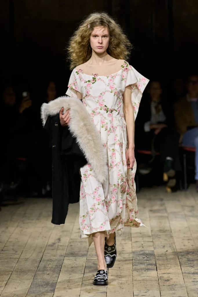 シモーネ ロシャ(Simone Rocha) 2026年秋冬:神話と現実を縫い合わせた、アディダスとの新章 20 00007 simone rocha fall 2026 ready to wear