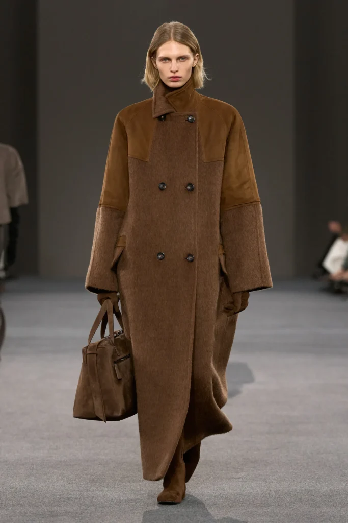 マックス マーラ(Max Mara)2026年秋冬:ヘリテージを纏う新時代の女性像 20 00010 max mara fall 2026 ready to wear 1
