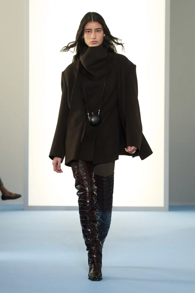 スポーツマックス(Sportmax)2026年秋冬:変化を纏う女性のための"ダイナミズム" 20 00014 sportmax fall 2026 ready to wear