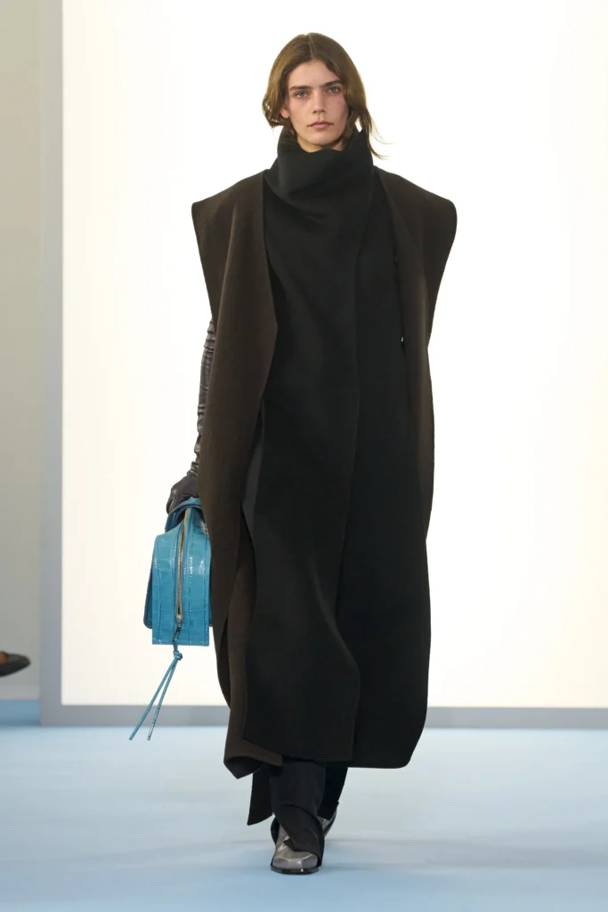スポーツマックス(Sportmax)2026年秋冬:変化を纏う女性のための"ダイナミズム" 17 00015 sportmax fall 2026 ready to wear