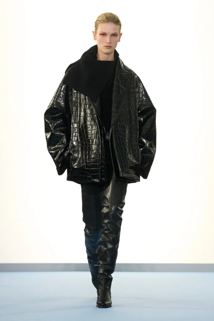 スポーツマックス(Sportmax)2026年秋冬:変化を纏う女性のための"ダイナミズム" 19 00026 sportmax fall 2026 ready to wear