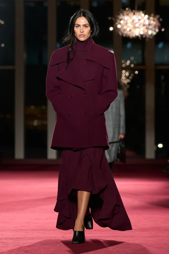 マイケル・コースコレクション(Michael Kors Collection)2026年秋冬が捧げる、ニューヨーク・シティへのオマージュ 32 00027 michael kors collection fall 2026 ready to wear