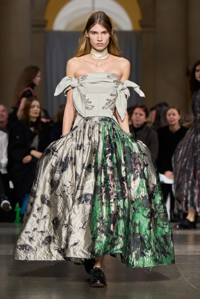 アーデム(Erdem)2026年秋冬:「The Imaginary Conversation」20年続く対話のかたち 21 00040 erdem fall 2026 ready to wear