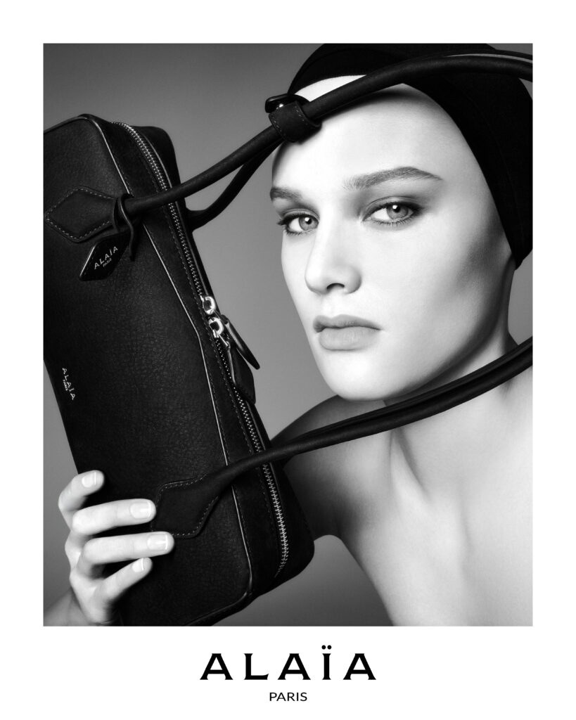 アライア(ALAÏA)、スティーブン・マイゼル撮影によるWinter Spring 26キャンペーンを公開 7 ALAIA WS26 2