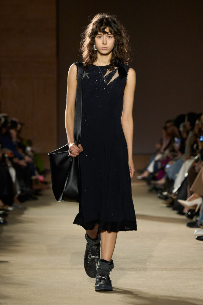 コーチ(Coach)2026年秋冬コレクション:アメリカンドリームを再定義する旅路 23 Coach F26 Look 25