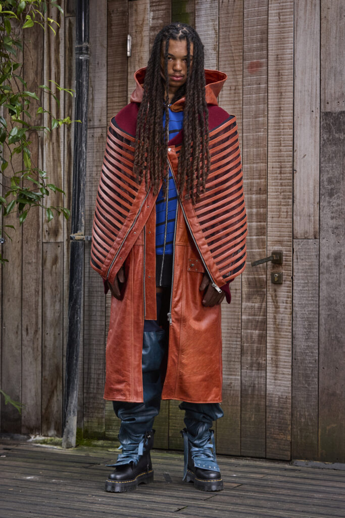 レオ プロスマン(Leo Prothmann)、2026年秋冬コレクション「CABAÑA」を発表 15 LeoProthman AW26 Look09