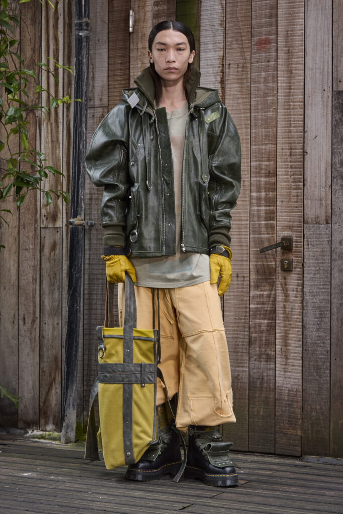 レオ プロスマン(Leo Prothmann)、2026年秋冬コレクション「CABAÑA」を発表 18 LeoProthman AW26 Look10