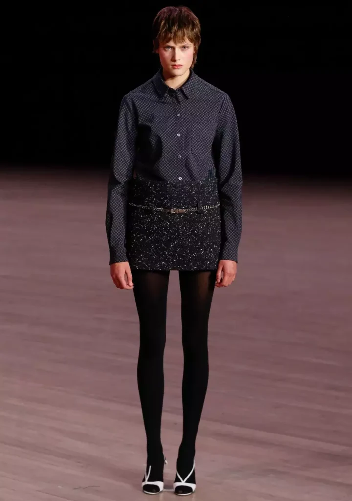 マーク ジェイコブス(Marc Jacobs)、記憶と向き合う2026年秋冬コレクション 17 SP26 LOOK 04