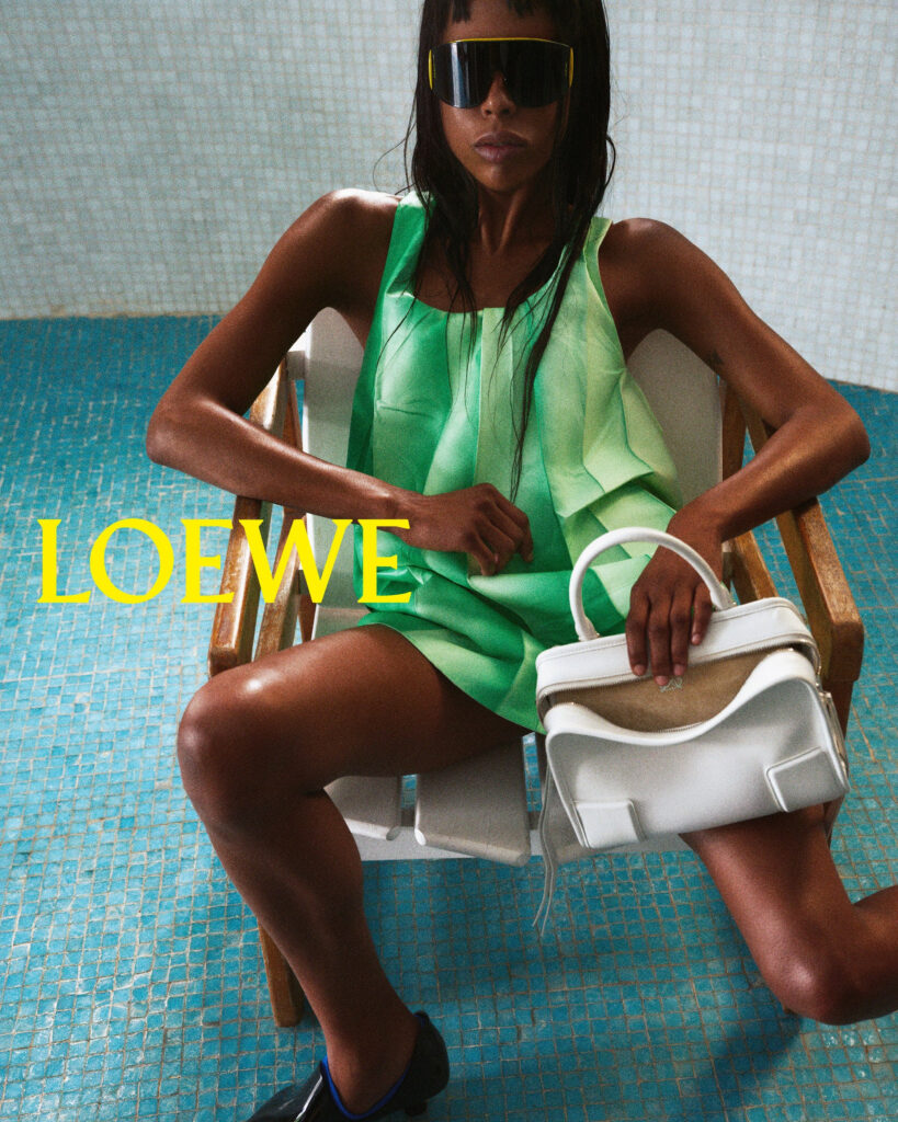 ロエベ(LOEWE)、ジャック・マッコローとラザロ・ヘルナンデスによる初の2026春夏キャンペーンを公開 8 unnamed 2 2