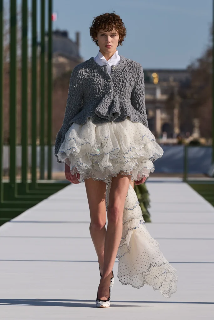 ディオール(Dior)2026年秋冬:チュイルリー庭園に咲く、アンダーソンによる新たなワードローブ 15 00001 christian dior fall 2026 ready to wear