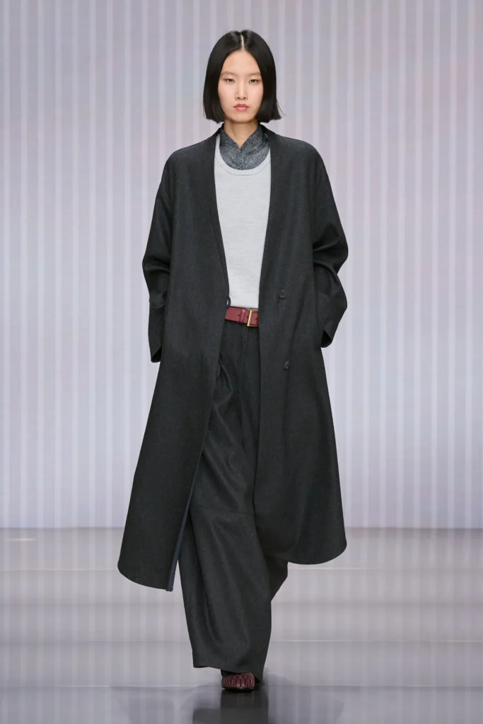 ジョルジオ アルマーニ(Giorgio Armani)2026年秋冬:静けさの中に宿る、新たなエレガンス 17 00004 giorgio armani fall 2026 ready to wear