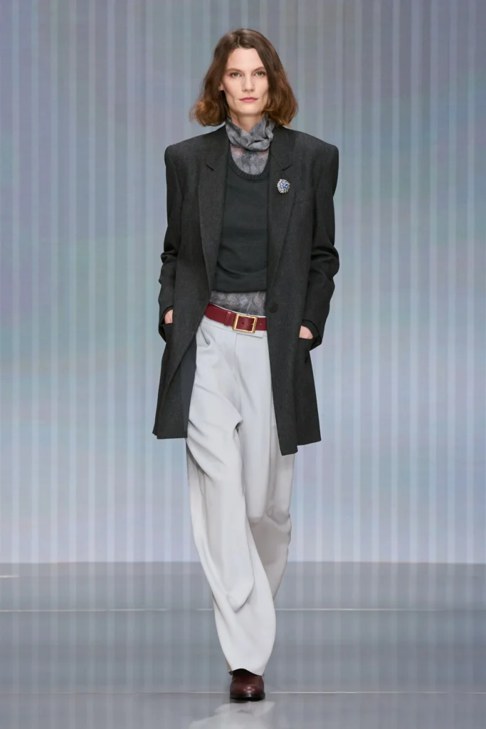 ジョルジオ アルマーニ(Giorgio Armani)2026年秋冬:静けさの中に宿る、新たなエレガンス 19 00005 giorgio armani fall 2026 ready to wear