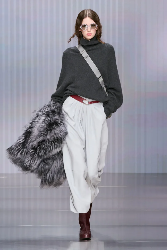 ジョルジオ アルマーニ(Giorgio Armani)2026年秋冬:静けさの中に宿る、新たなエレガンス 21 00011 giorgio armani fall 2026 ready to wear