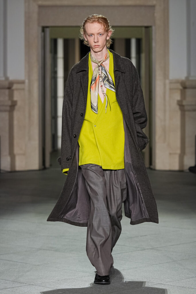 アンセルム(ANCELLM)2026年秋冬:未完成という哲学と時間が作る美しさ 16 ANCELLM 26 27aw LOOK3