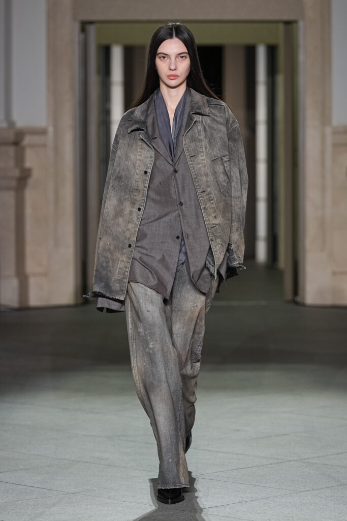 アンセルム(ANCELLM)2026年秋冬:未完成という哲学と時間が作る美しさ 18 ANCELLM 26 27aw LOOK33