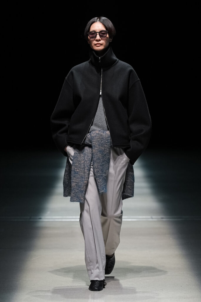 ヨーク(YOKE)2026年秋冬:パリを経て、東京で初のウィメンズラインを発表 15 YOKE 26AW LOOK 15