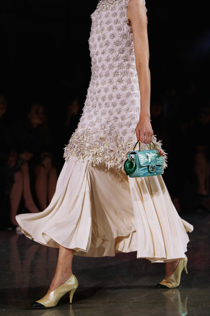 シャネル(CHANEL)2026年秋冬:世界中を熱狂させるブレイジーの第二章 27 chanel fall winter 2026 44 2 HD